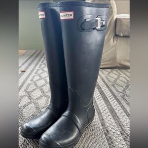 Hunter Classic Black Rain Boots